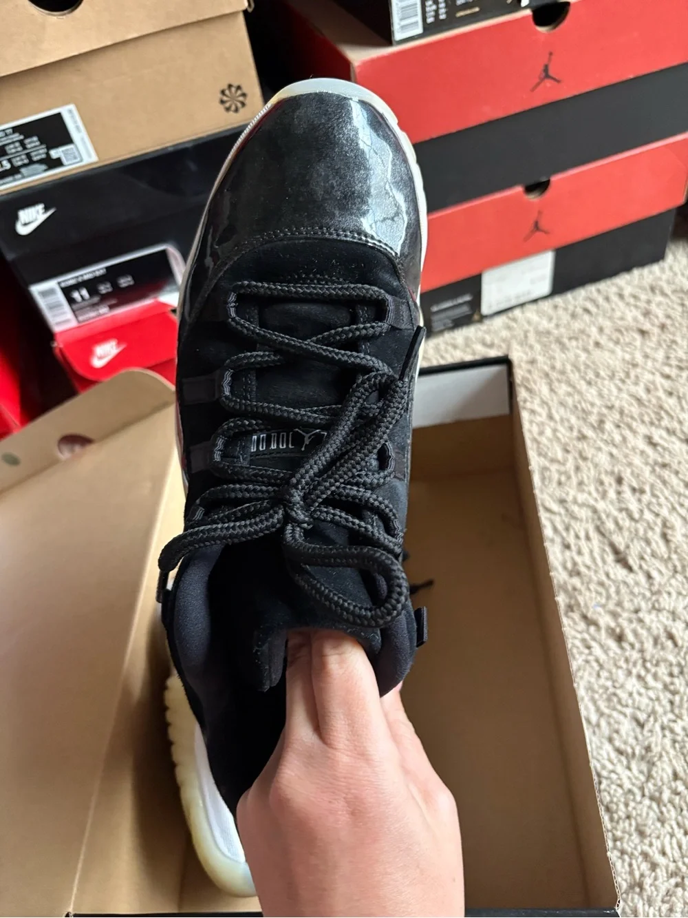 Jordan Air Jordan 11 Retro Low Box Label — Black/White/Metallic Silver